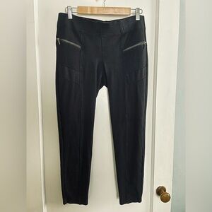 Democracy Black Leggings with zip pockets snd decorative